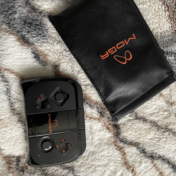 MOGA mobile game controller for Android - Picture 3 of 7